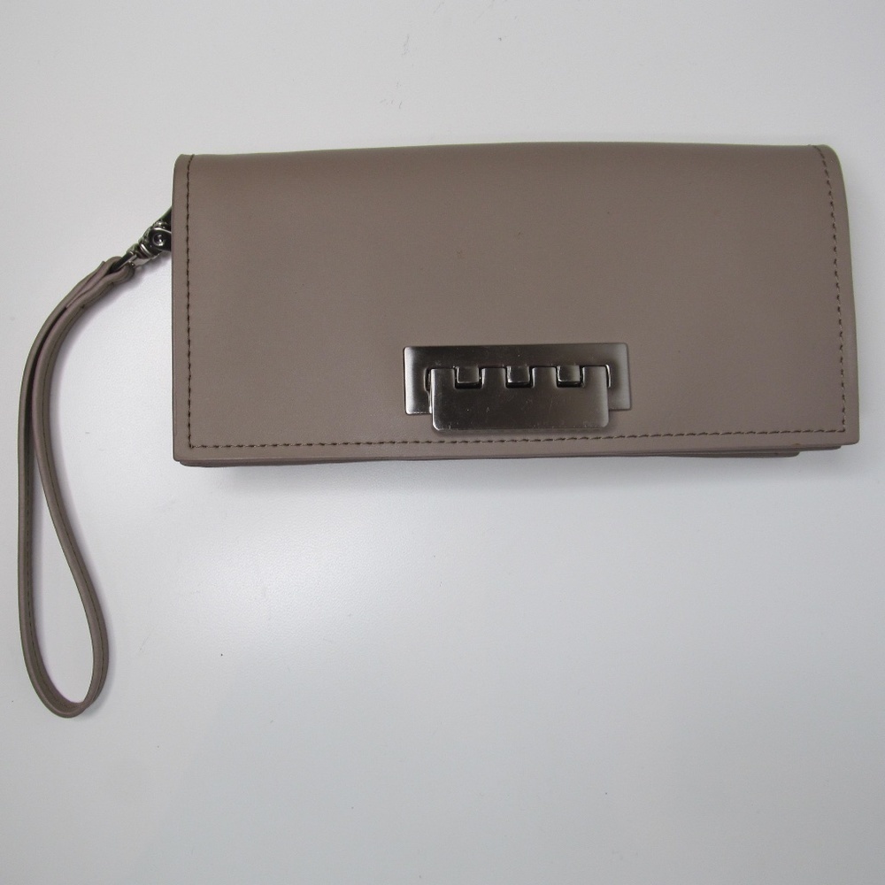 ZAC Zac Posen Women's Eartha Relaxed Grain Leather Wristlet, Seagull,